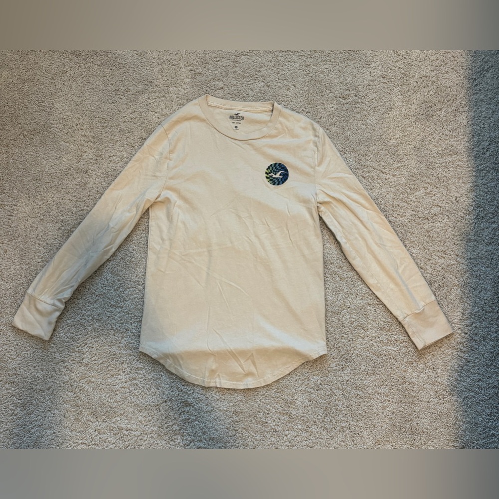 XS Hollister 100% Cotton Graphic Long Sleeve